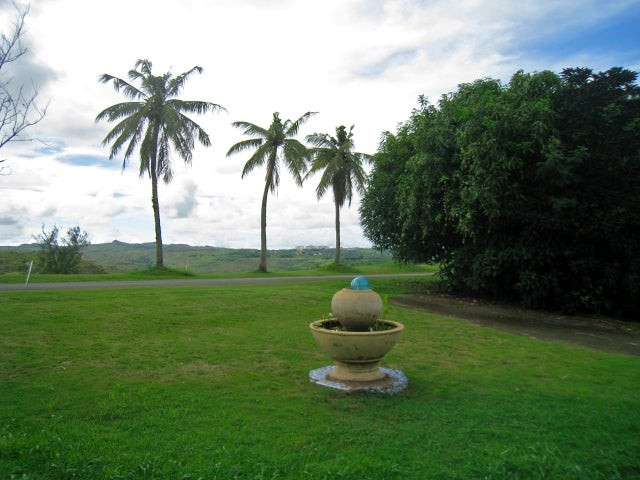 Front fountain and view
