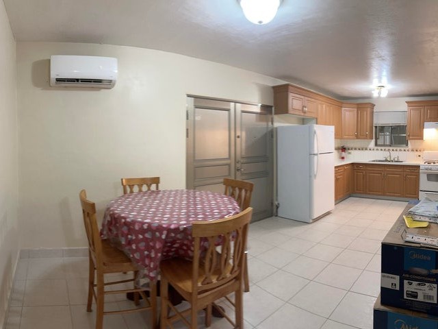 Pano View of Kitchen and Dining